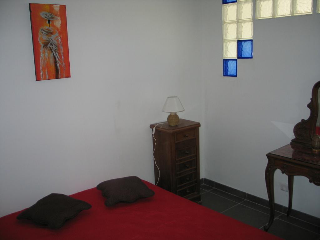 Les Romarins Apartment Aigne  Room photo